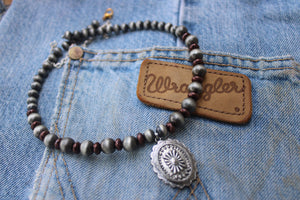 Faux Navaho pearl necklace